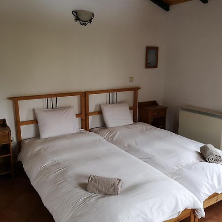 La Casa Blanca Del Alto Tajo Guest House Ablanque Bagian luar foto