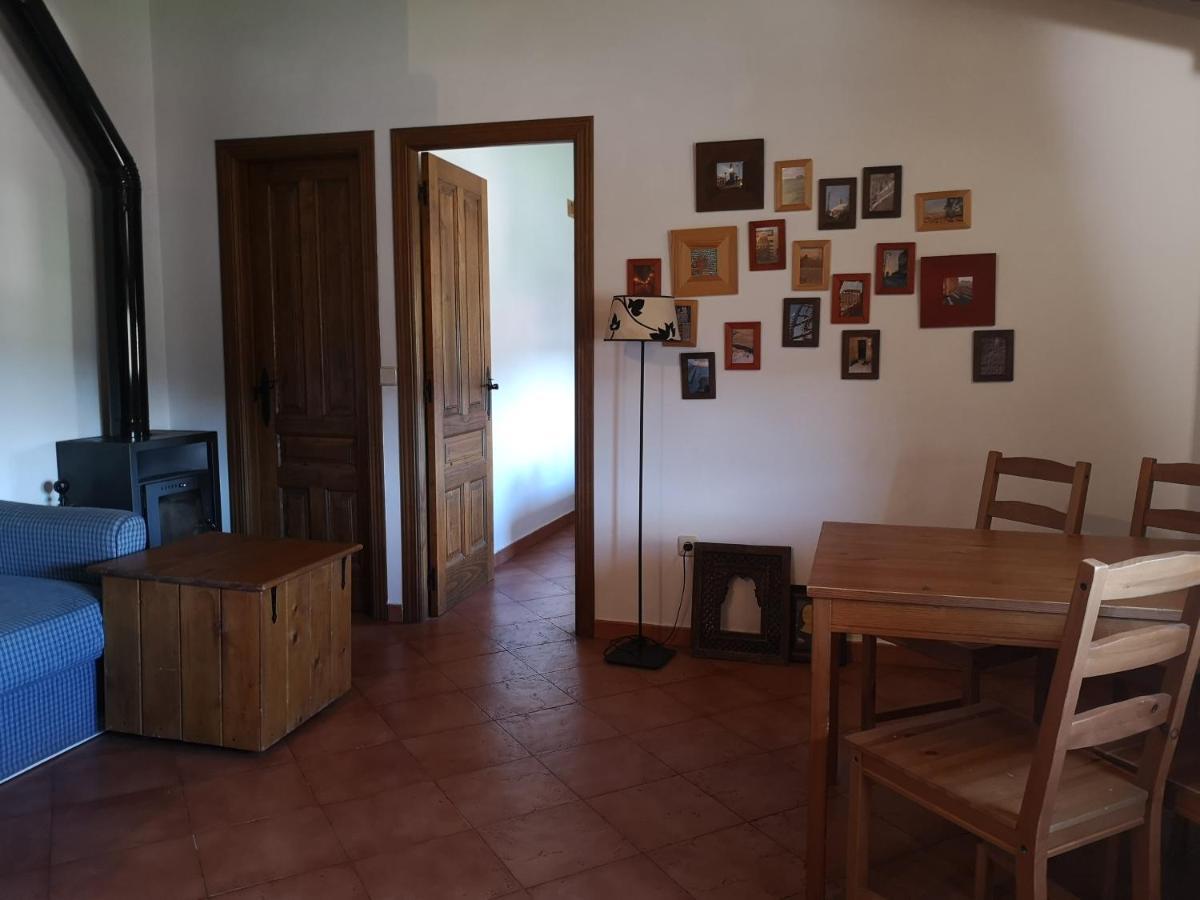 La Casa Blanca Del Alto Tajo Guest House Ablanque Bagian luar foto