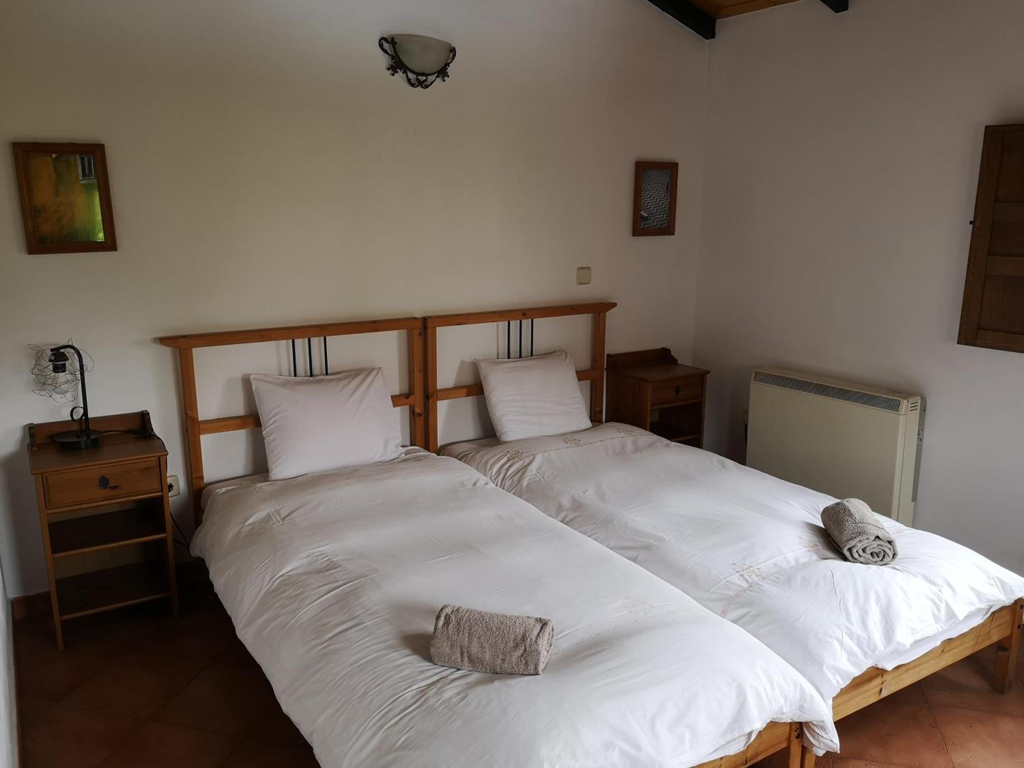 La Casa Blanca Del Alto Tajo Guest House Ablanque Bagian luar foto