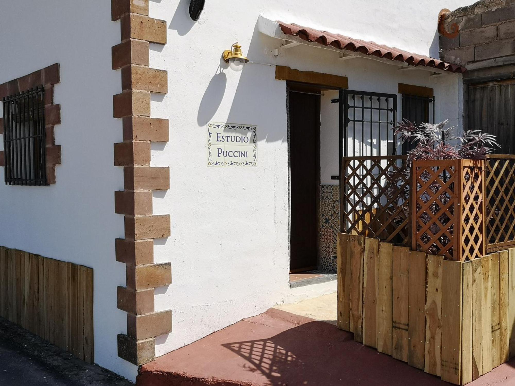 La Casa Blanca Del Alto Tajo Guest House Ablanque Bagian luar foto